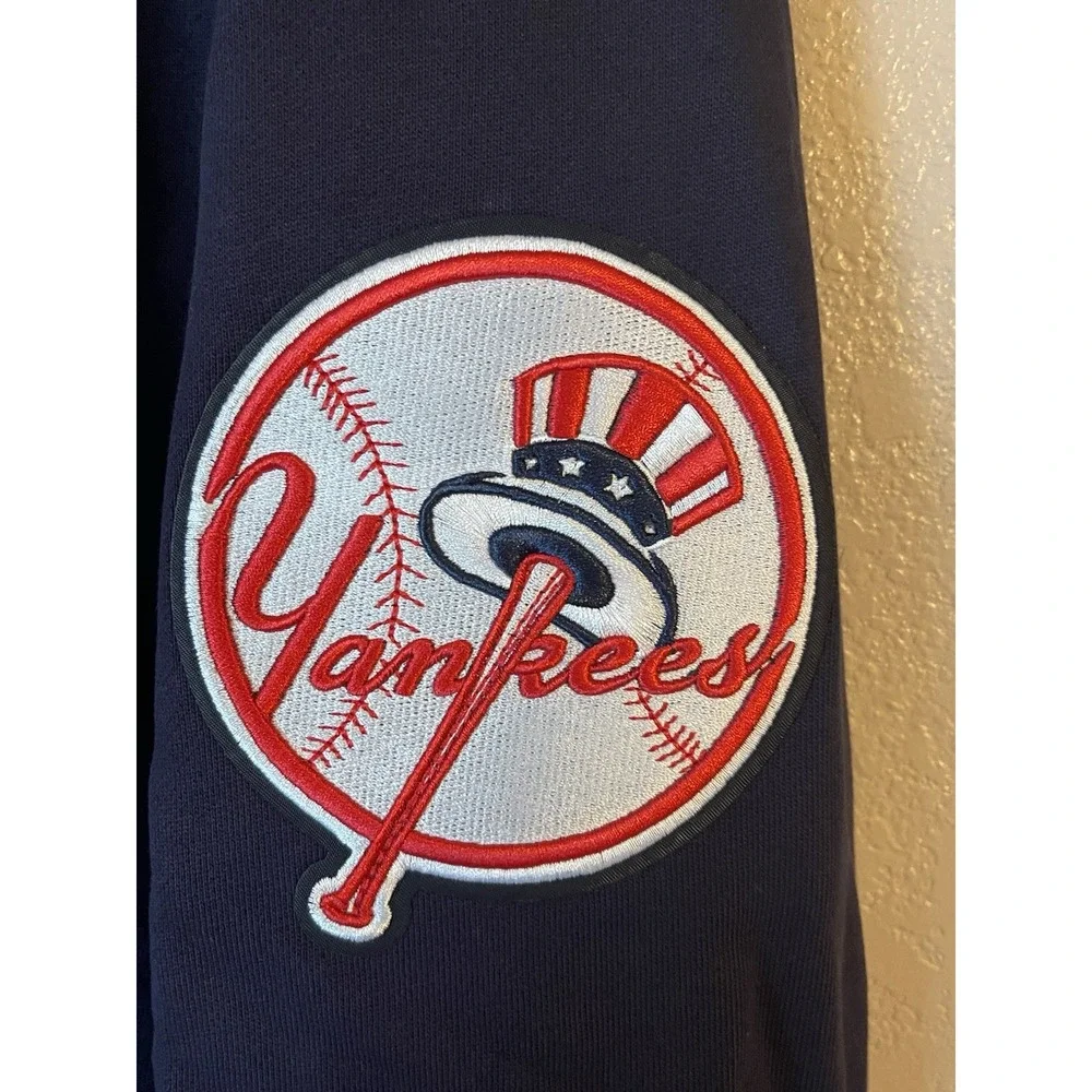 Men's 3XL NWT New‎ York Yankees Pro Standard Classic Crewneck Sweatshirt Navy